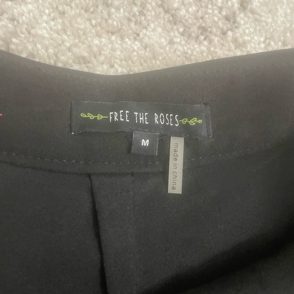 Free The Roses skort - Picture 3 of 3